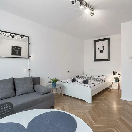 Animal House - Stayinwroclaw Apartment *